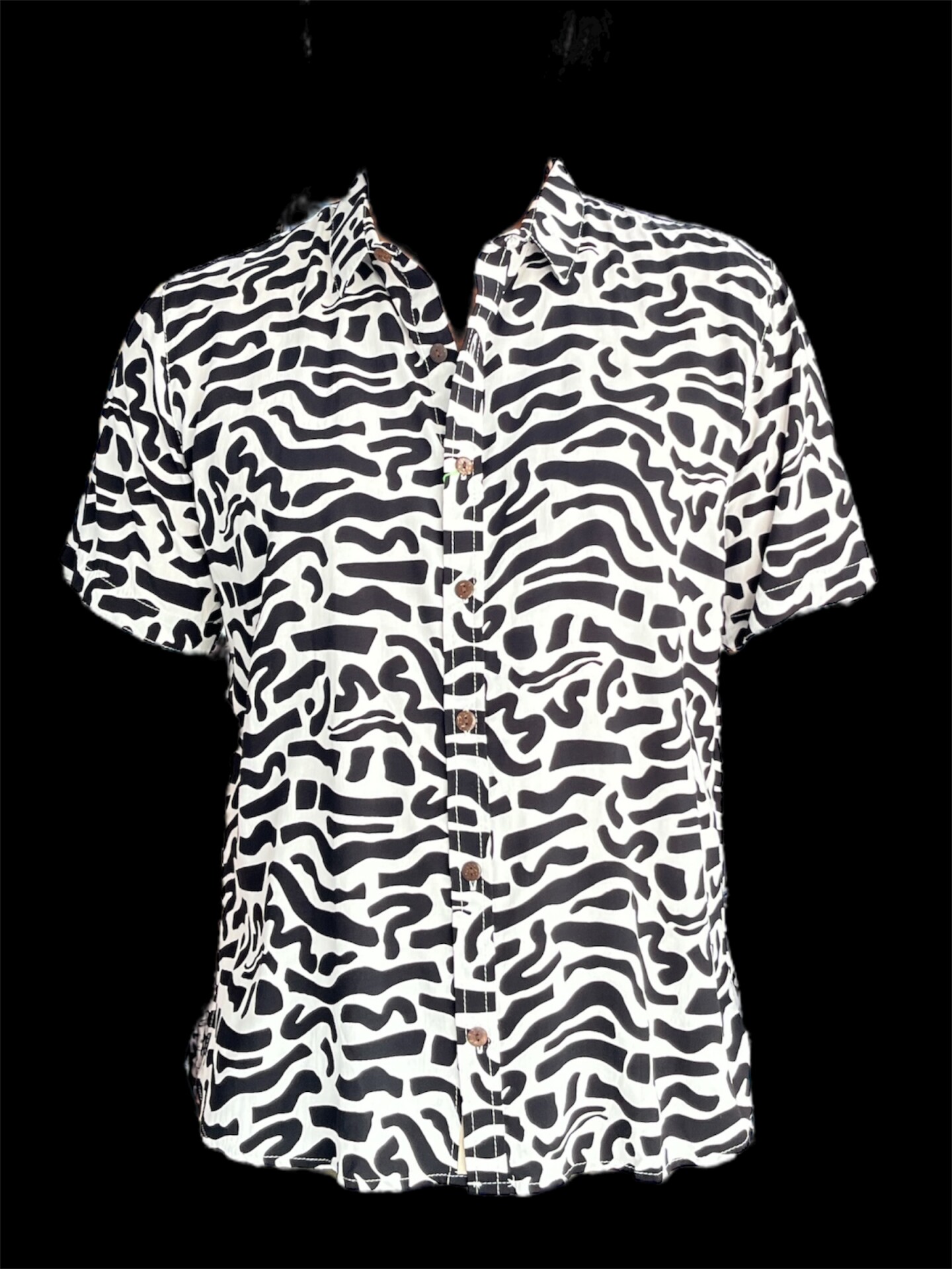 Camisa blanco y negro