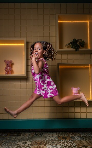 Mono movimiento Rosa